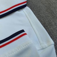 Chi tiết sản phẩm áo cổ trụ polo bo sọc cá sấu lạnh poly thấm hút màu trắng