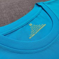 Chi tiết cổ áo áo thun cổ tròn ngắn tay cotton cao cấp xanh ya