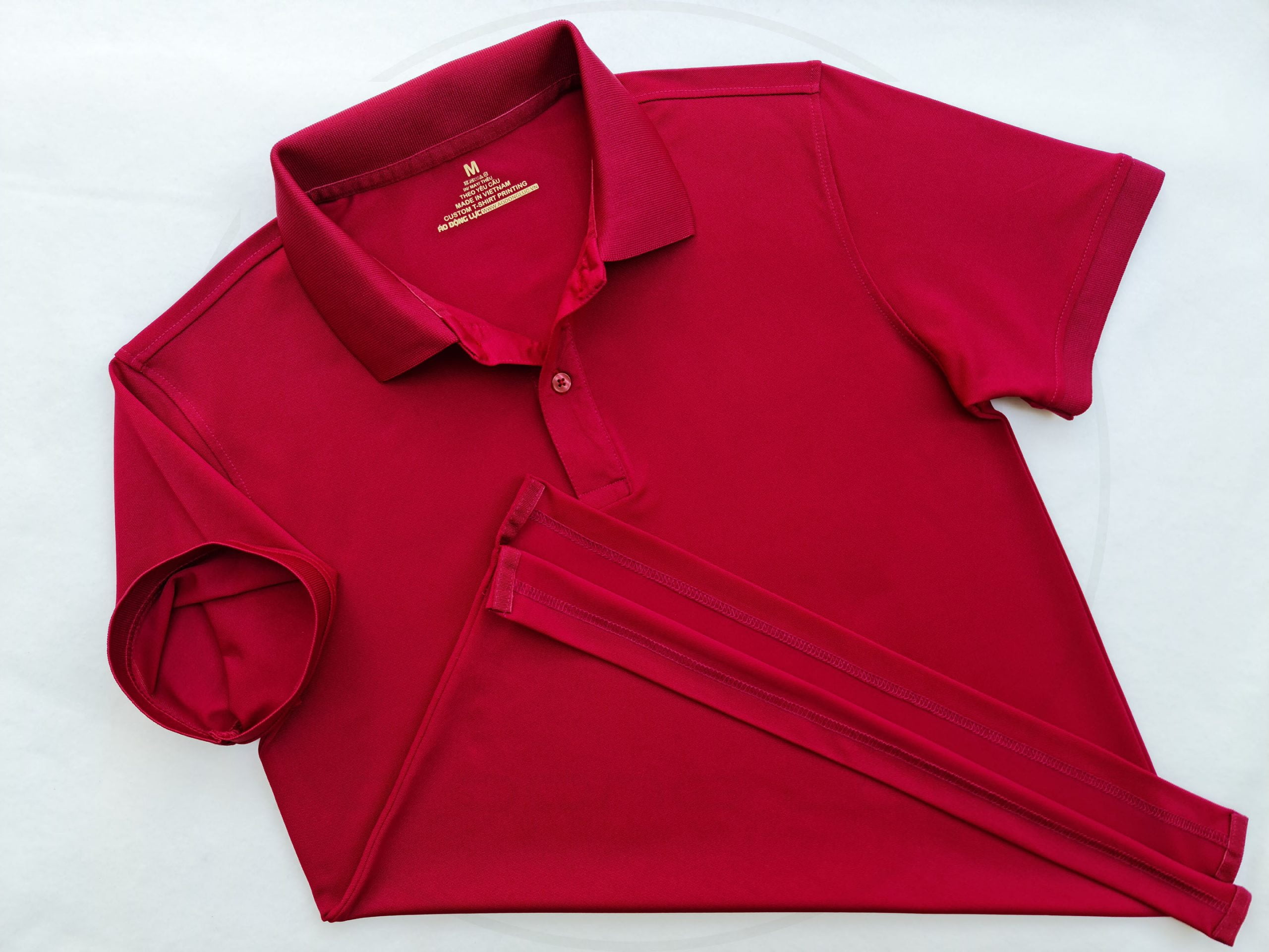 Áo thun cổ trụ polo bo trơn cá sấu lạnh poly thấm hút màu đỏ đô