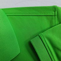 Chi tiết đường may áo thun cổ trụ polo bo trơn cá sấu lạnh xanh lá