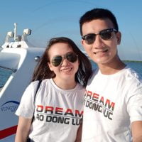 Áo đôi mẫu áo thun động lực cổ tròn ngắn tay unisex màu trắng in Dream