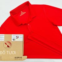 Hình tổng thể áo cổ trụ polo bo trơn unisex cá sấu mè màu đỏ