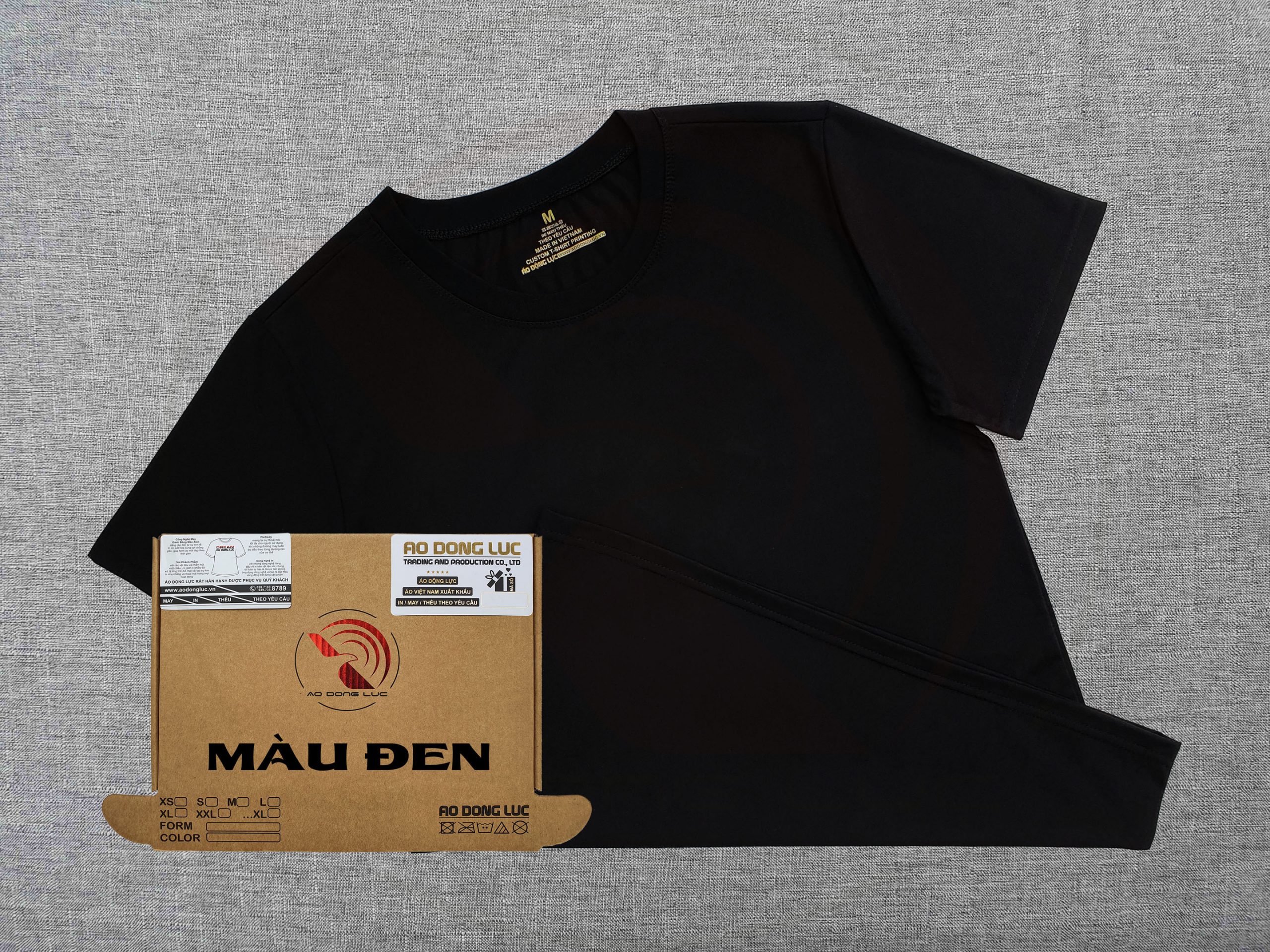 Áo thun cổ tròn ngắn tay supe unisex màu đen