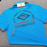 Đồng phục áo thun polo bo sọc màu xanh ya in kỹ thuật số