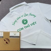 Đồng phục áo thun polo bo trơn màu trắng in chuyển nhiệt logo