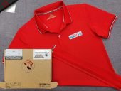 Đồng phục áo thun polo bo sọc màu đỏ in kỹ thuật số logo