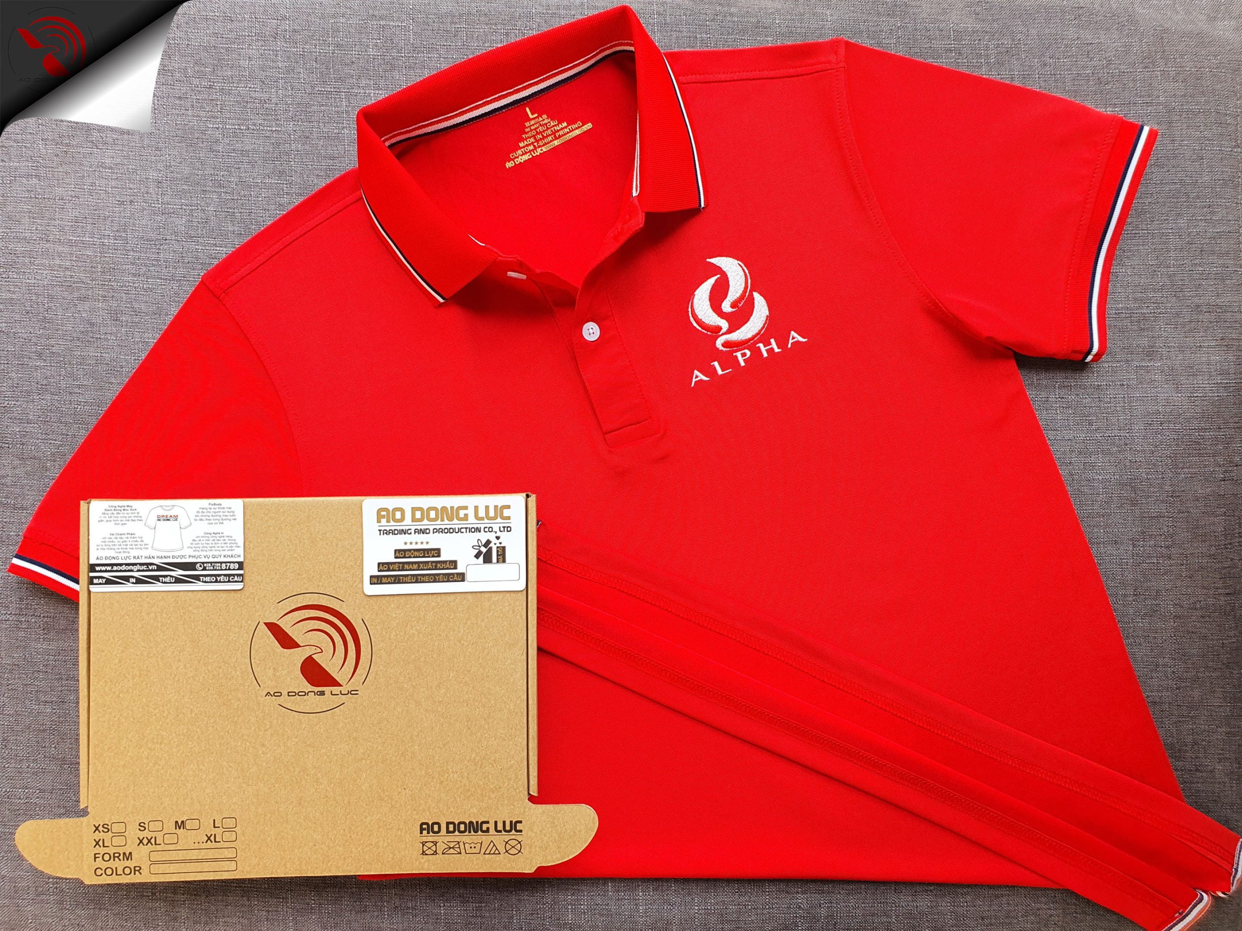 Đồng phục áo thun polo bo sọc màu đỏ tươi thêu logo