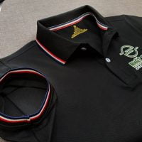 Đồng phục áo thun polo chi tiết tay áo