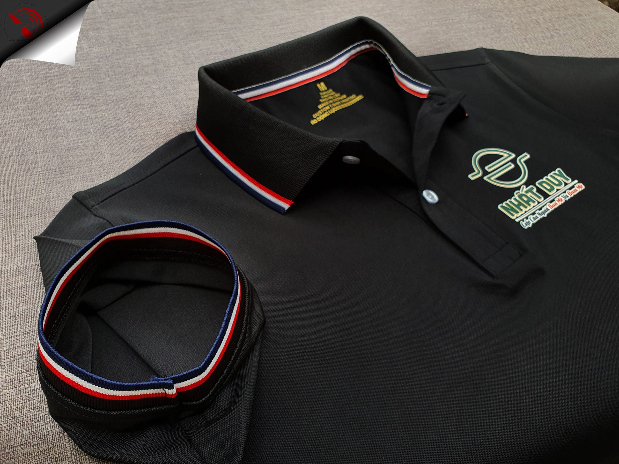 Đồng phục áo thun polo chi tiết tay áo