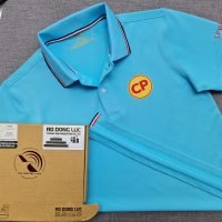 Đồng phục áo thun polo bo sọc thiên thanh in kỹ thuật số logo