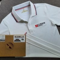 Đồng phục áo thun polo bo sọc màu trắng thêu logo