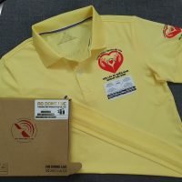 Đồng phục áo thun polo bo trơn màu vàng in chuyển nhiệt logo