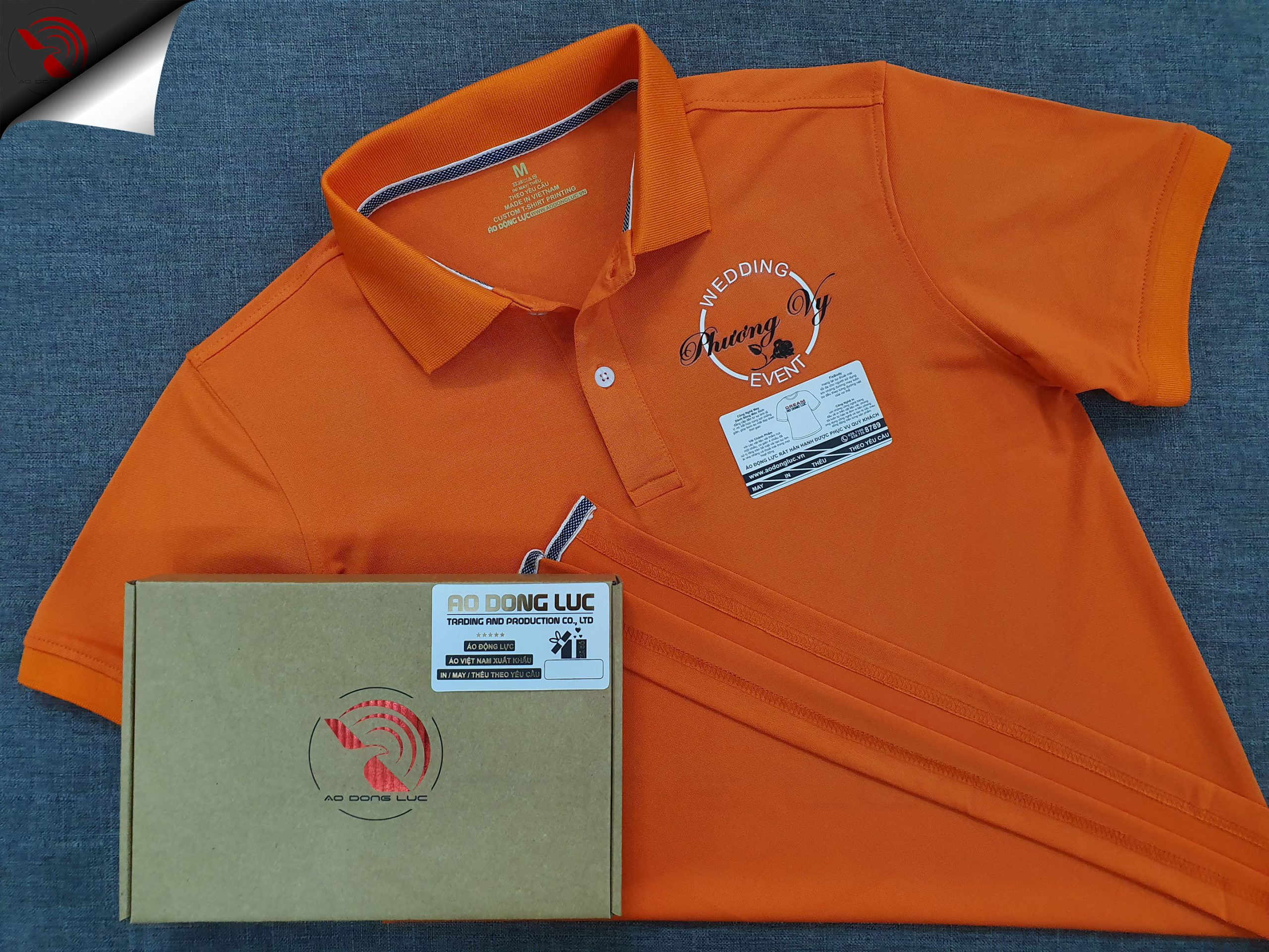Đồng phục áo thun polo bo trơn màu cam in decal phản quang kết hợp
