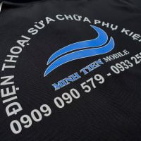 Hình in decal lên áo thun đồng phục polo màu đen