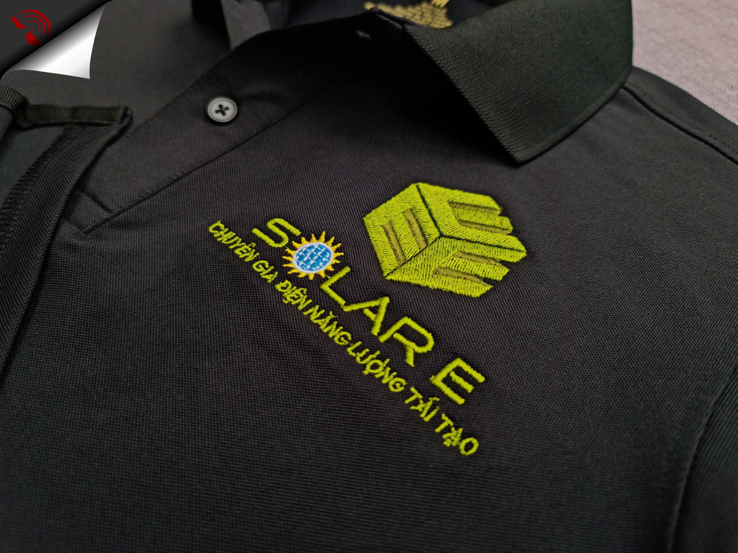 Hình thêu vi tính logo lên áo thun đồng phục polo màu đen