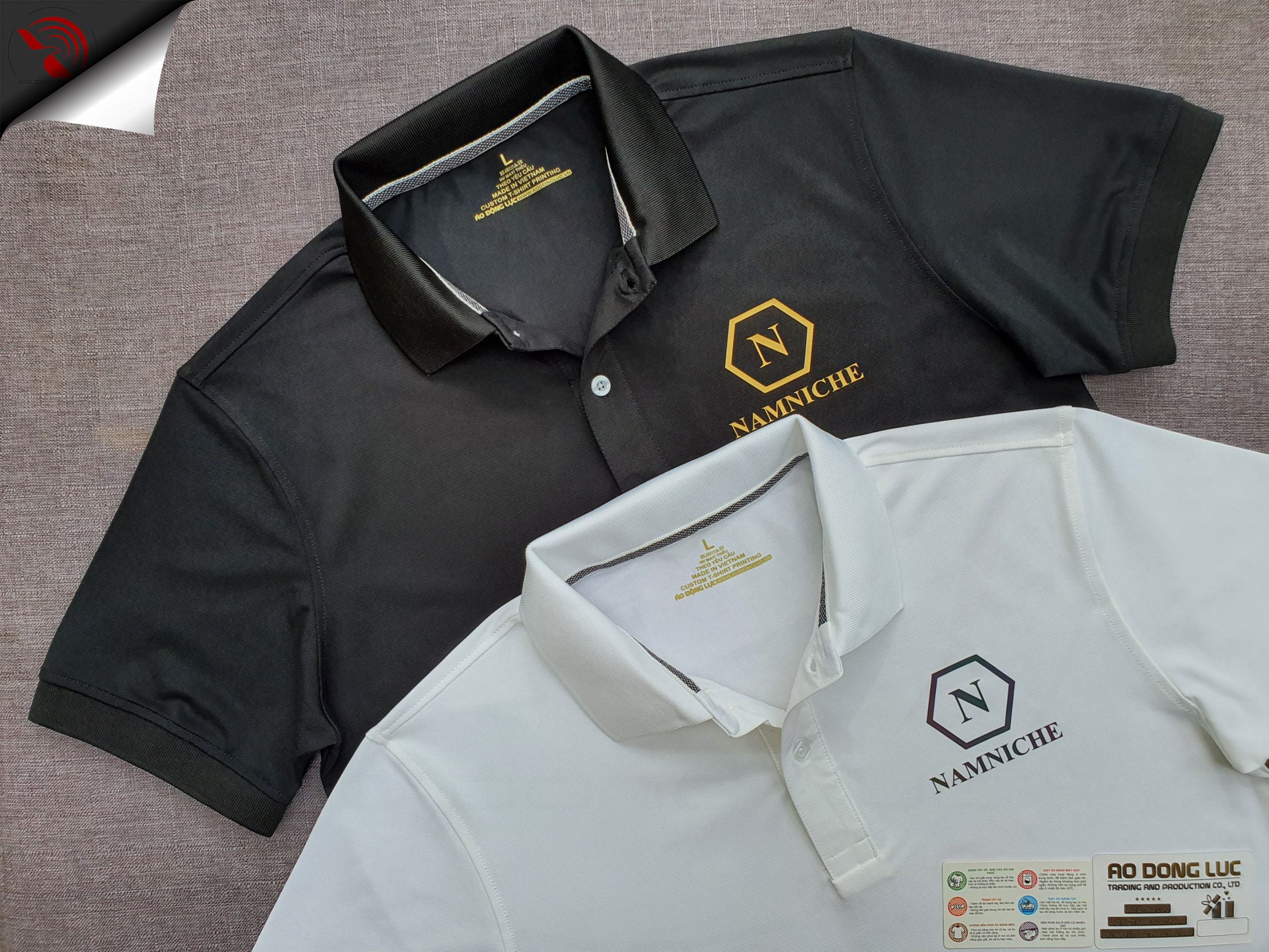 Đồng phục áo thun polo bo trơn in decal logo