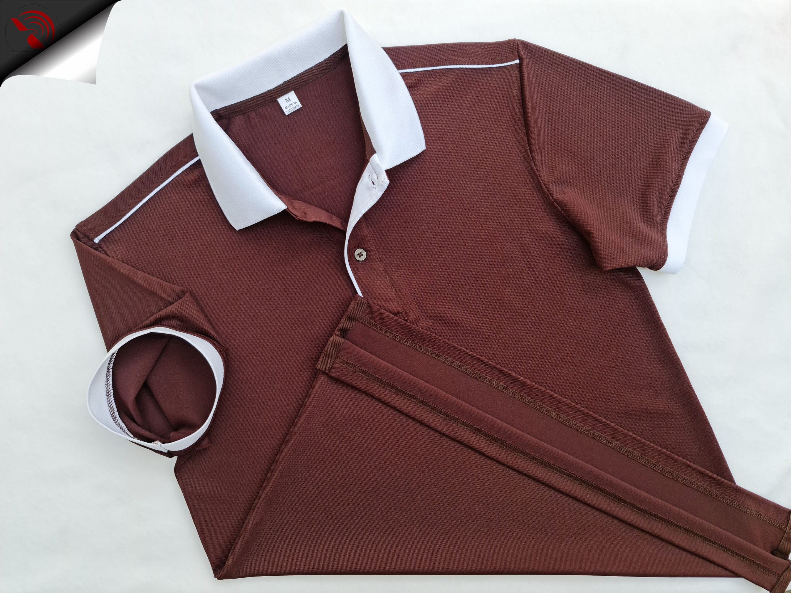 Đồng phục áo thun polo màu nâu phối trắng